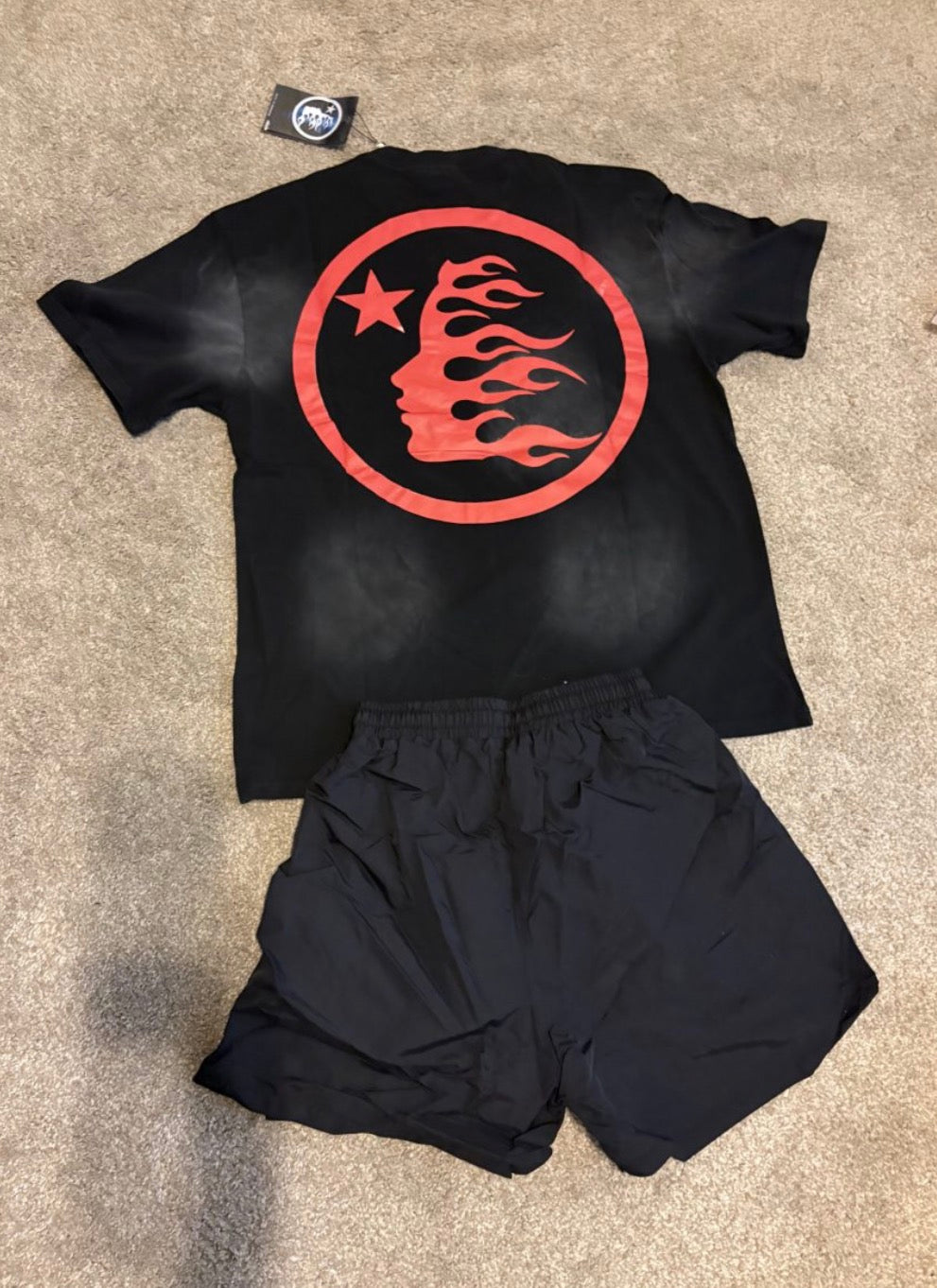 Black red and white set