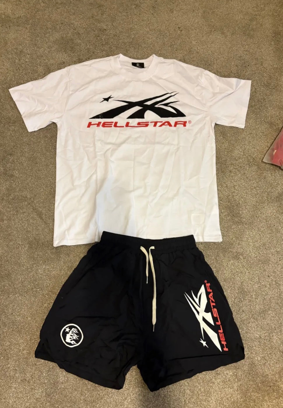 Red black and white set